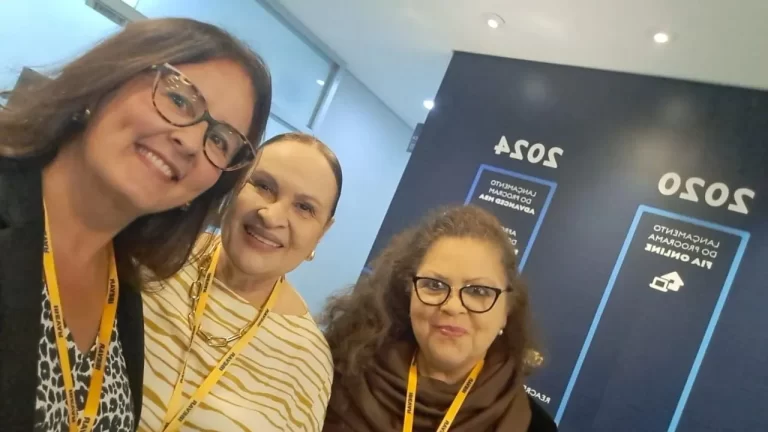 Mulheres participantes do 9º Encontro Temático 2025 do IBEVAR e FIA sobre liderança e o papel da mulher no varejo.